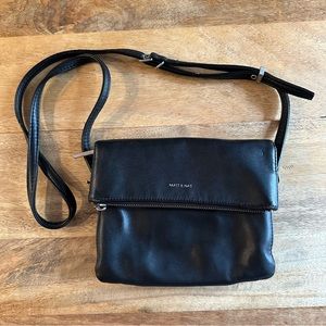 Matt & Nat black HILEY VEGAN CROSSBODY BAG